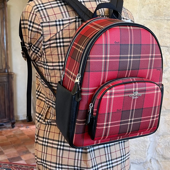 Coach - Picture 6 of 8